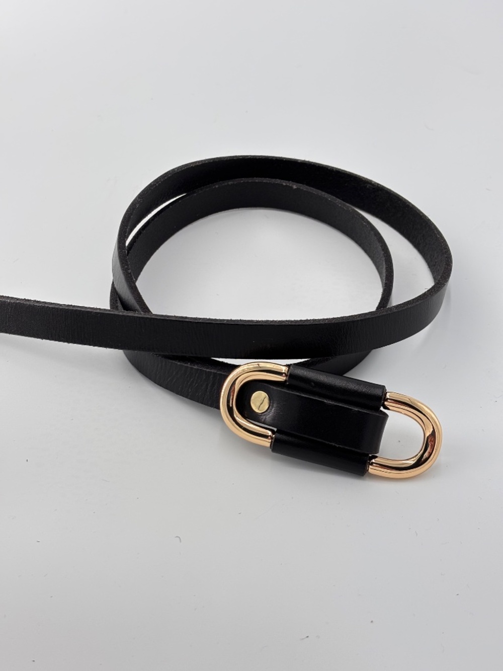 Anthropologie Black Leather Slim Belt | Gold Oval Buckle | Size M | Like New - Picture 3 of 4